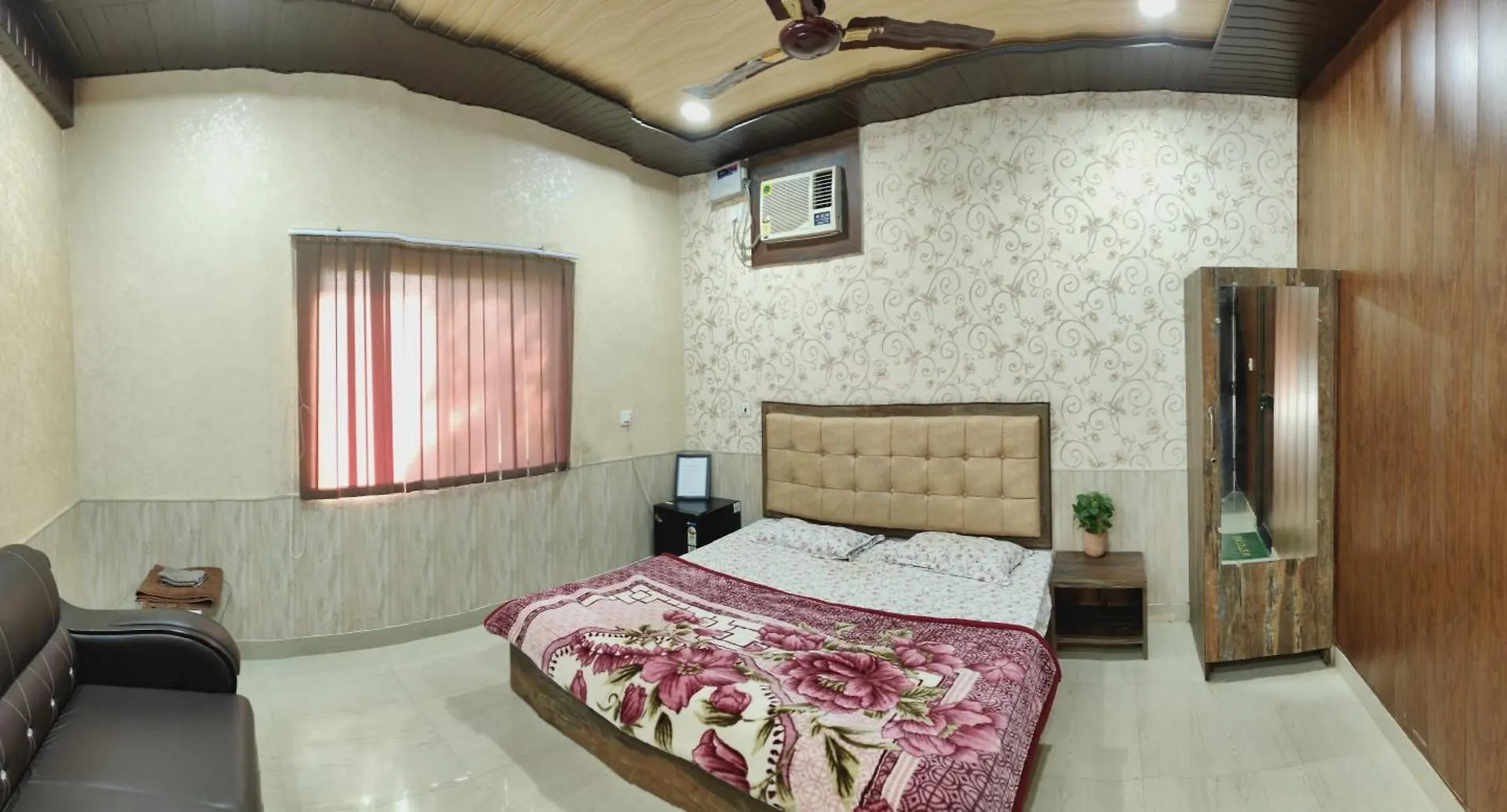 Hotel The Grand Event Villa Varanasi
